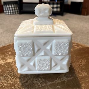 Vintage milk glass trinket box by westmoreland